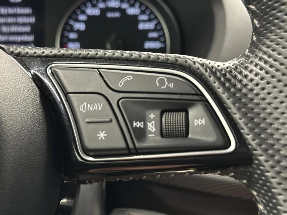 30 TFSI Sport S line AUTOMAAT-HALF LEER-CRUISE