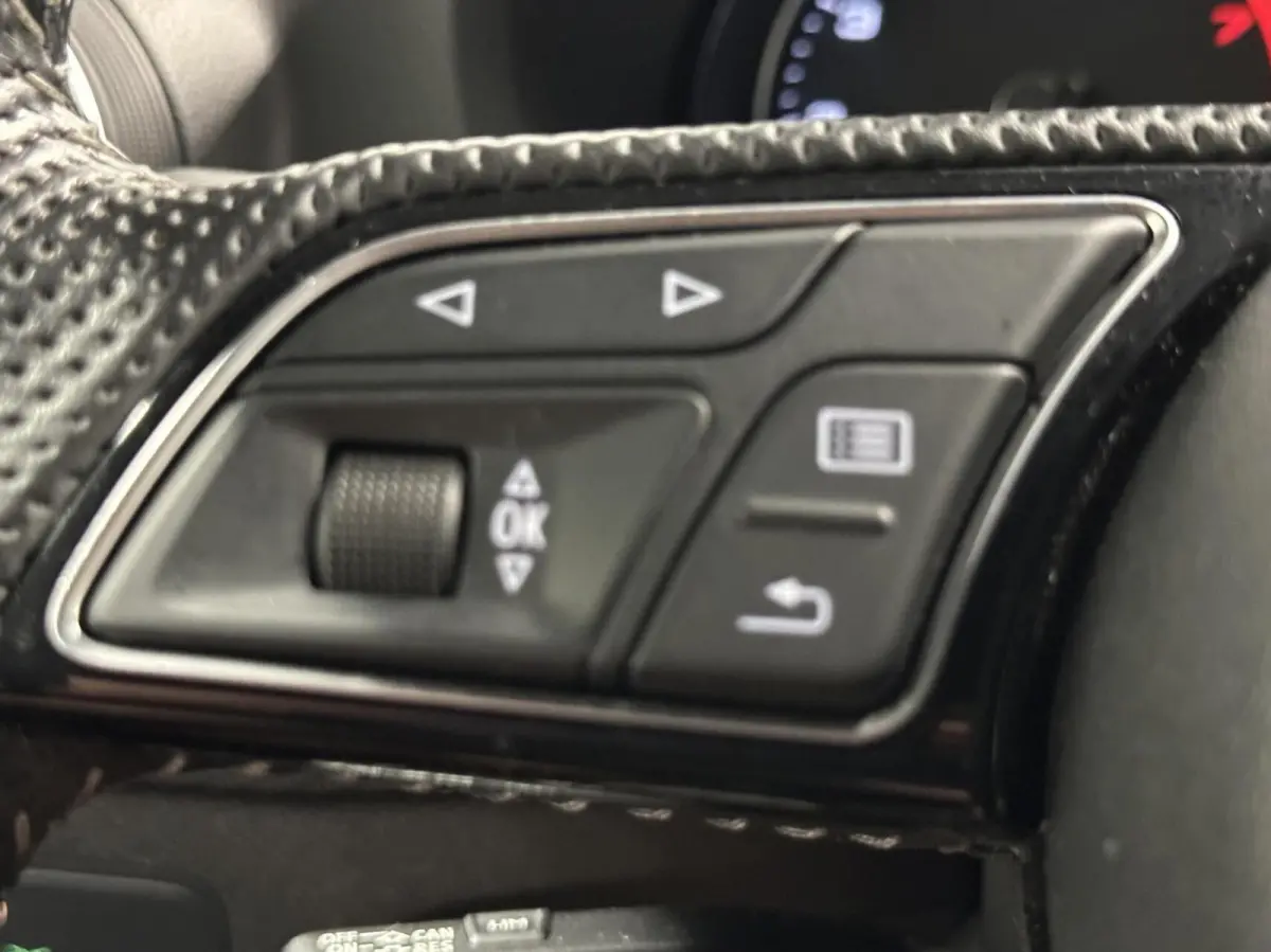 30 TFSI Sport S line AUTOMAAT-HALF LEER-CRUISE