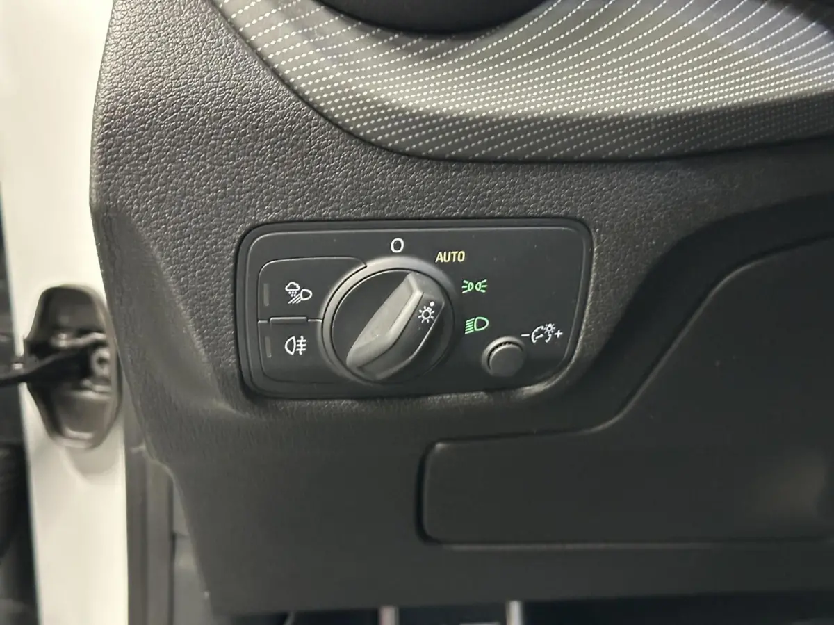 30 TFSI Sport S line AUTOMAAT-HALF LEER-CRUISE
