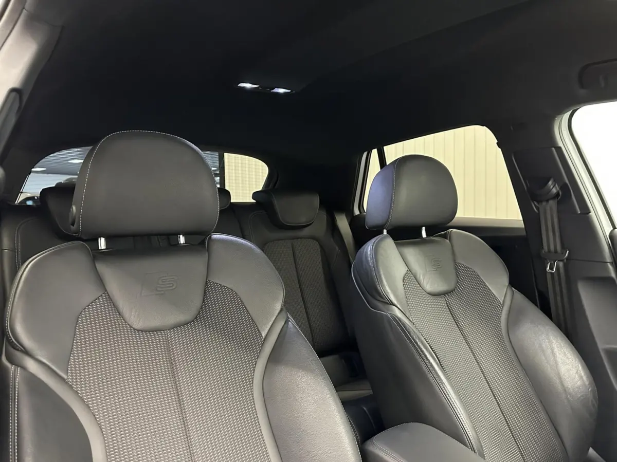 30 TFSI Sport S line AUTOMAAT-HALF LEER-CRUISE