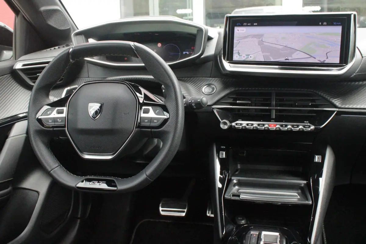 1.2 Hybrid 145PK AUTOMAAT GT | CAMERA VOOR + ACHTER | NAVIGATIE | DRAADLOZE APPLE CARPLAY/ANDROID AUTO | FULL LED KOPLAMPEN | LICHTMETALEN VELGEN 17" | DODEHOEK DETECTIE | DRAADLOZE TELEFOON