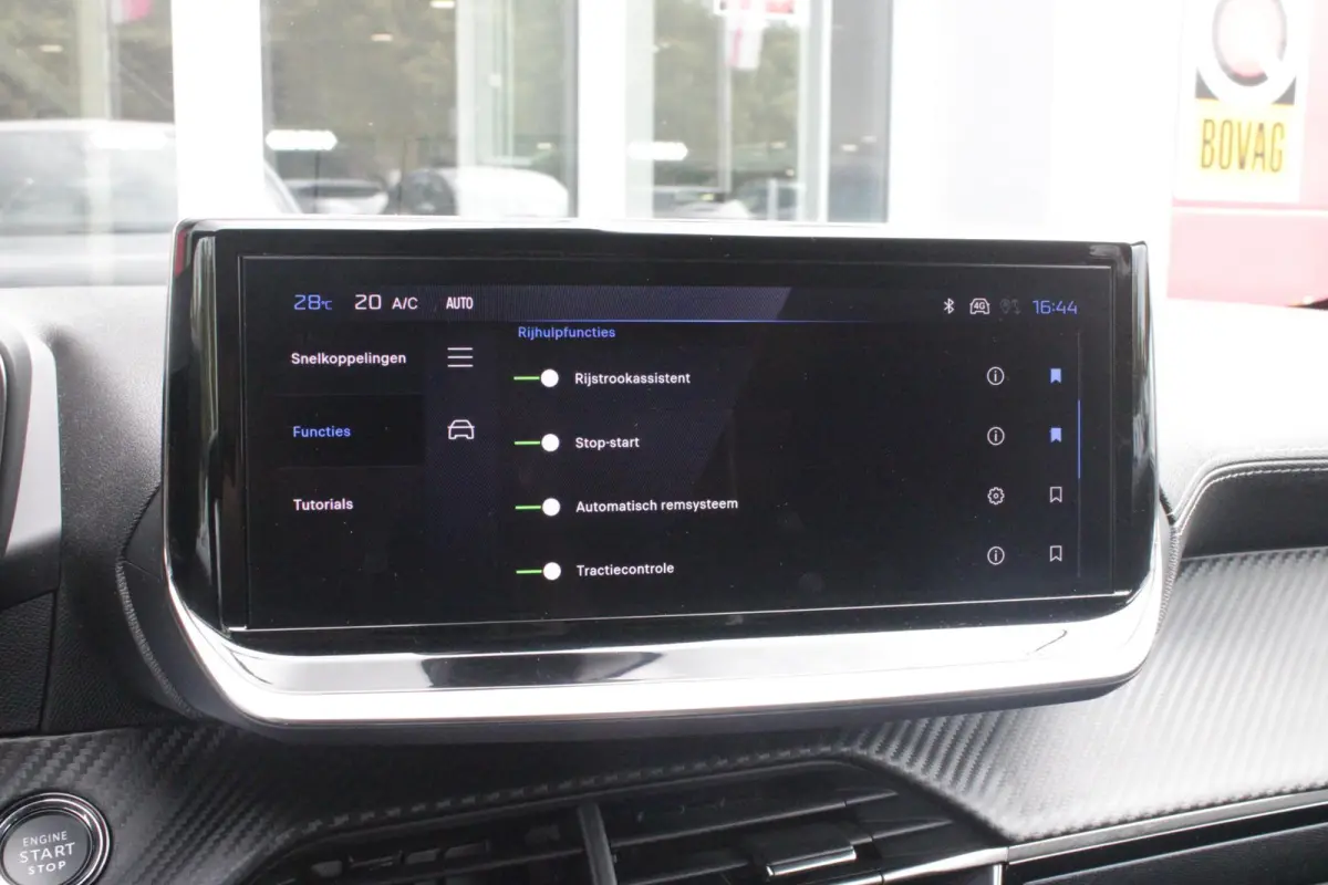 1.2 Hybrid 145PK AUTOMAAT GT | CAMERA VOOR + ACHTER | NAVIGATIE | DRAADLOZE APPLE CARPLAY/ANDROID AUTO | FULL LED KOPLAMPEN | LICHTMETALEN VELGEN 17" | DODEHOEK DETECTIE | DRAADLOZE TELEFOON