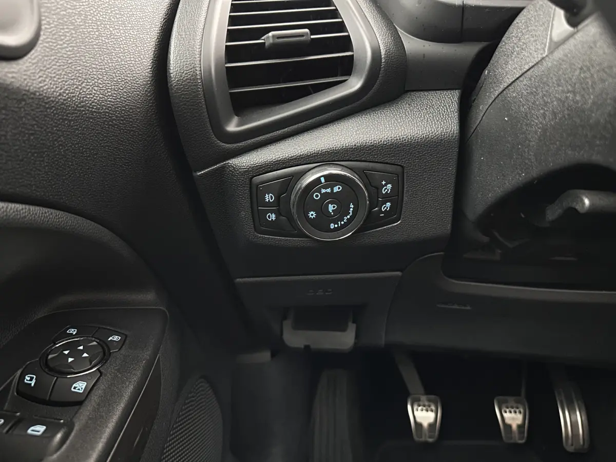 1.0 EcoBoost Trend Ultimate (INCL-BTW) *NAVI-FULLMAP | CAMERA | CRUISE | COMFORTSEATS | FORD-SYNC3-AUDIO | PRIVACY-GLASS | PDC | TOWBAR | 16''ALU*