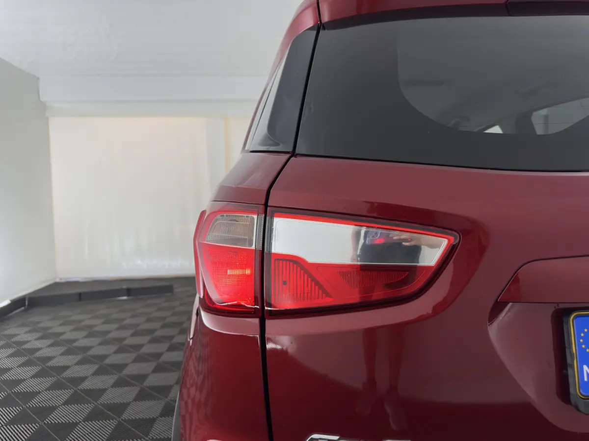 1.0 EcoBoost Trend Ultimate (INCL-BTW) *NAVI-FULLMAP | CAMERA | CRUISE | COMFORTSEATS | FORD-SYNC3-AUDIO | PRIVACY-GLASS | PDC | TOWBAR | 16''ALU*