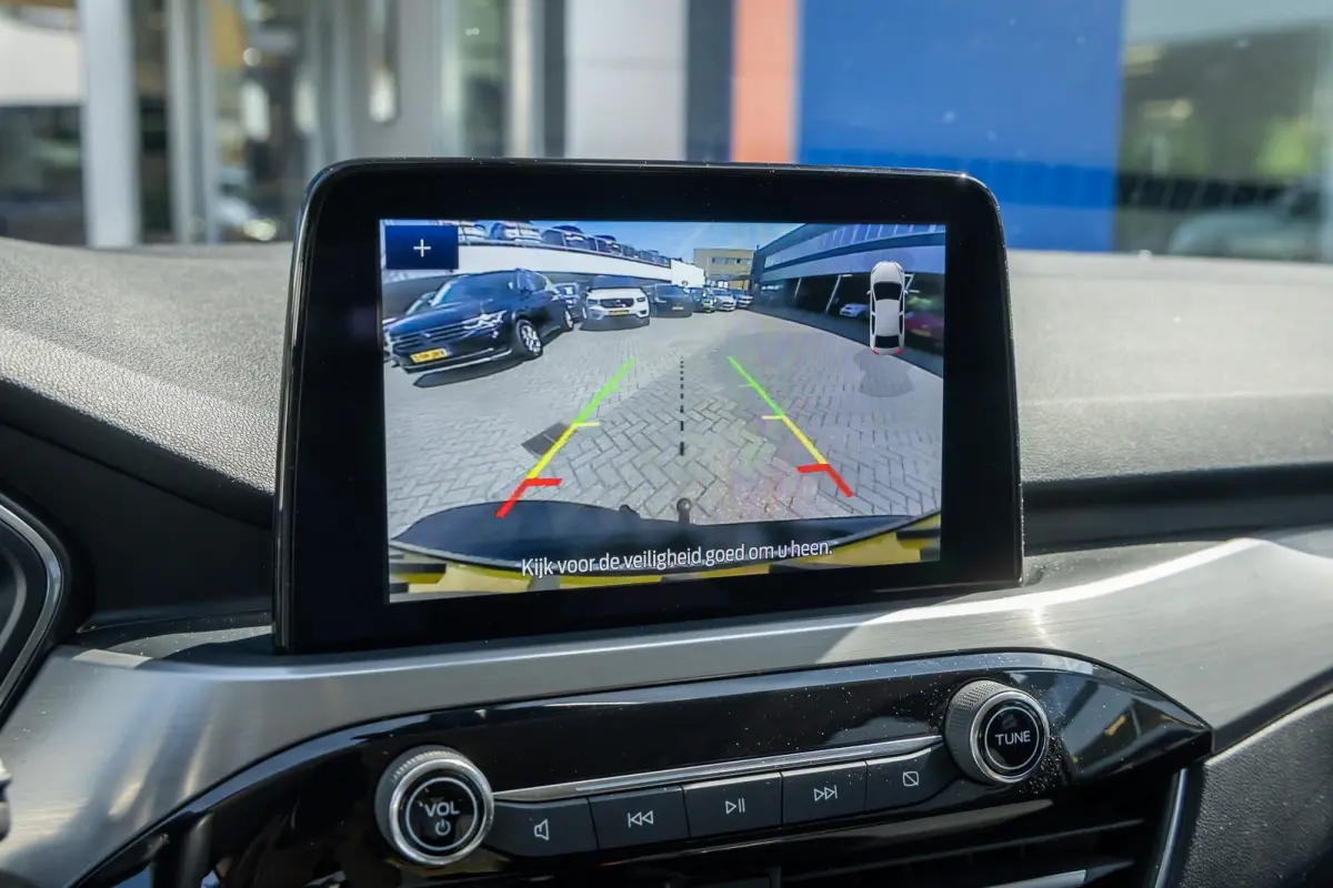 2.5 PHEV Titanium | Trekhaak | Keyless entry/Start | Achteruitrijcamera | Stoel/Stuurwiel Verwarming | Navigatiesysteem full map | Achteruitrijcamera | Airco (automatisch) | Keyless entry