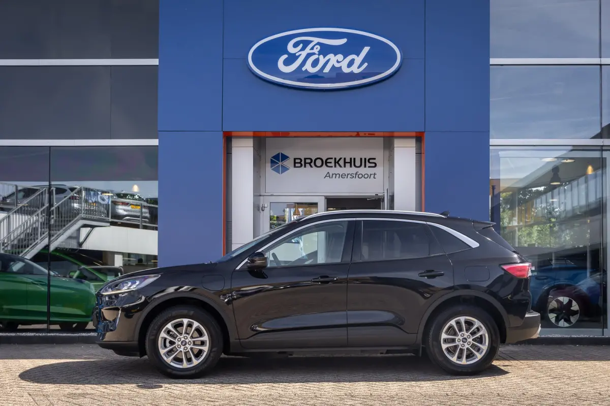 2.5 PHEV Titanium | Trekhaak | Keyless entry/Start | Achteruitrijcamera | Stoel/Stuurwiel Verwarming | Navigatiesysteem full map | Achteruitrijcamera | Airco (automatisch) | Keyless entry