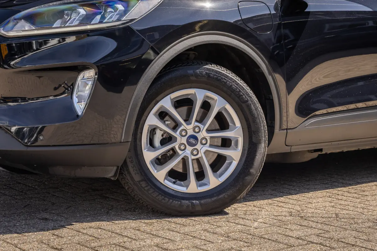 2.5 PHEV Titanium | Trekhaak | Keyless entry/Start | Achteruitrijcamera | Stoel/Stuurwiel Verwarming | Navigatiesysteem full map | Achteruitrijcamera | Airco (automatisch) | Keyless entry