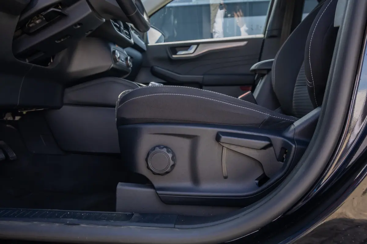 2.5 PHEV Titanium | Trekhaak | Keyless entry/Start | Achteruitrijcamera | Stoel/Stuurwiel Verwarming | Navigatiesysteem full map | Achteruitrijcamera | Airco (automatisch) | Keyless entry