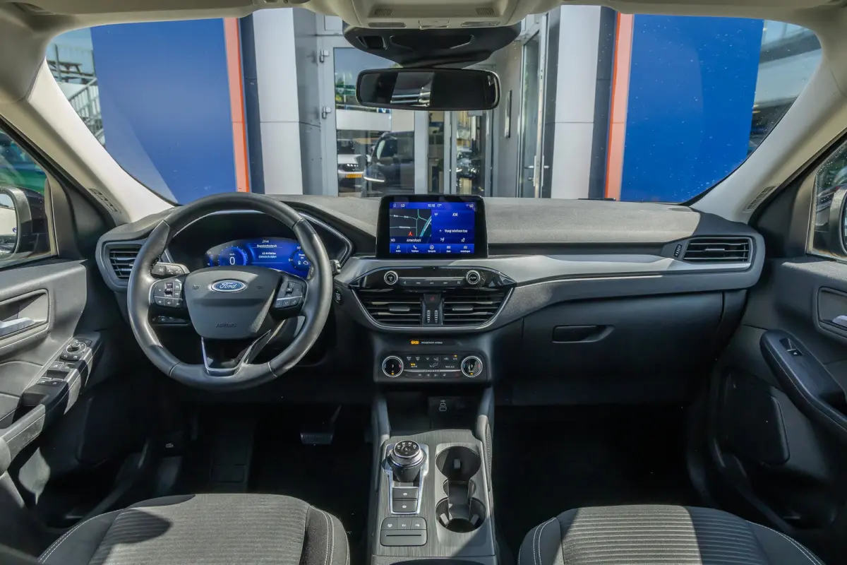 2.5 PHEV Titanium | Trekhaak | Keyless entry/Start | Achteruitrijcamera | Stoel/Stuurwiel Verwarming | Navigatiesysteem full map | Achteruitrijcamera | Airco (automatisch) | Keyless entry