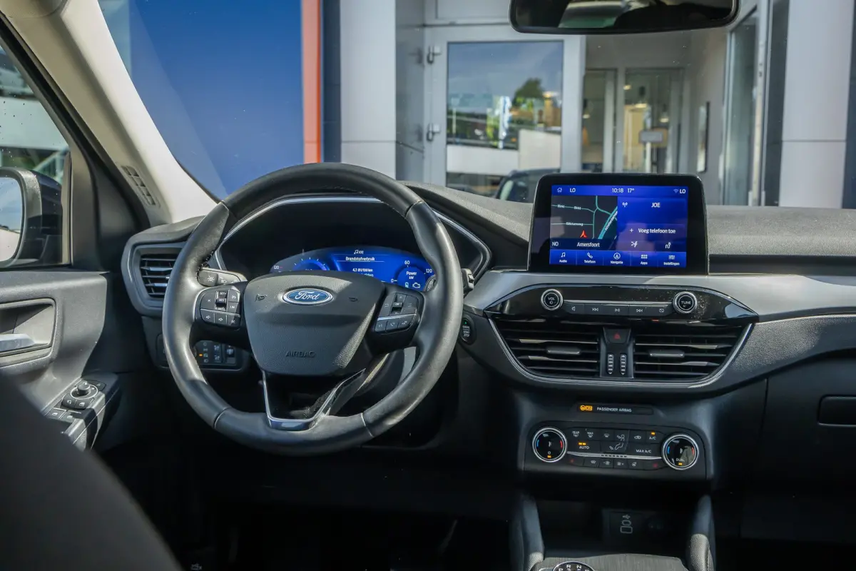 2.5 PHEV Titanium | Trekhaak | Keyless entry/Start | Achteruitrijcamera | Stoel/Stuurwiel Verwarming | Navigatiesysteem full map | Achteruitrijcamera | Airco (automatisch) | Keyless entry