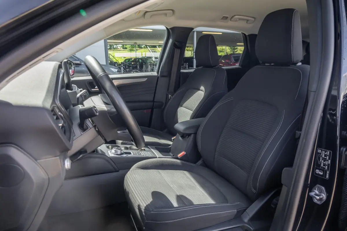2.5 PHEV Titanium | Trekhaak | Keyless entry/Start | Achteruitrijcamera | Stoel/Stuurwiel Verwarming | Navigatiesysteem full map | Achteruitrijcamera | Airco (automatisch) | Keyless entry