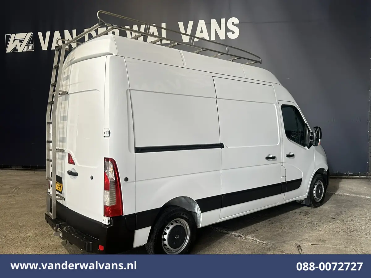 2.3 Turbo 136pk L2H3 Euro6 Airco | Camera | Imperiaal | LED | 2500kg Trekhaak | Cruisecontrol Parkeersensoren