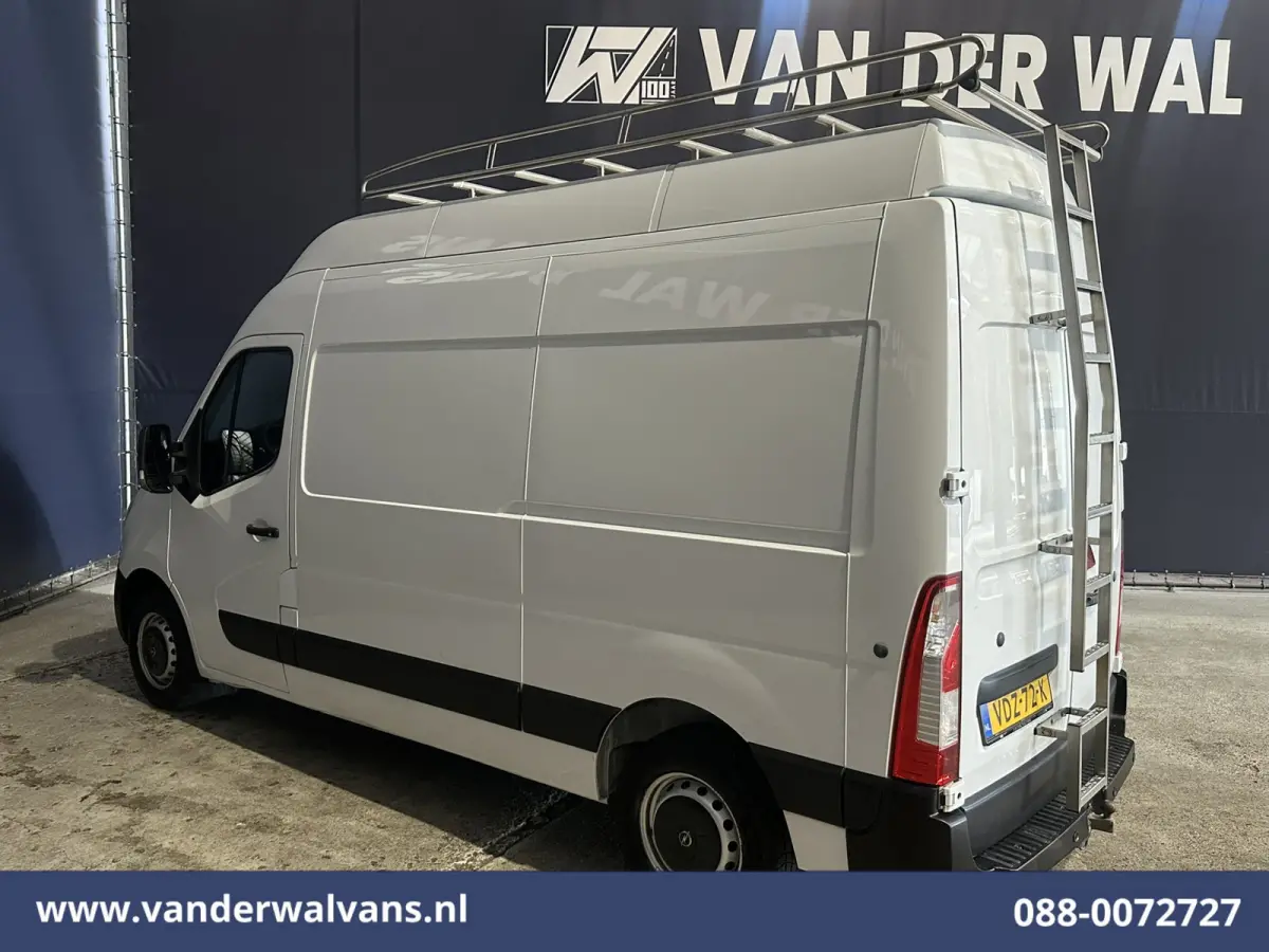 2.3 Turbo 136pk L2H3 Euro6 Airco | Camera | Imperiaal | LED | 2500kg Trekhaak | Cruisecontrol Parkeersensoren