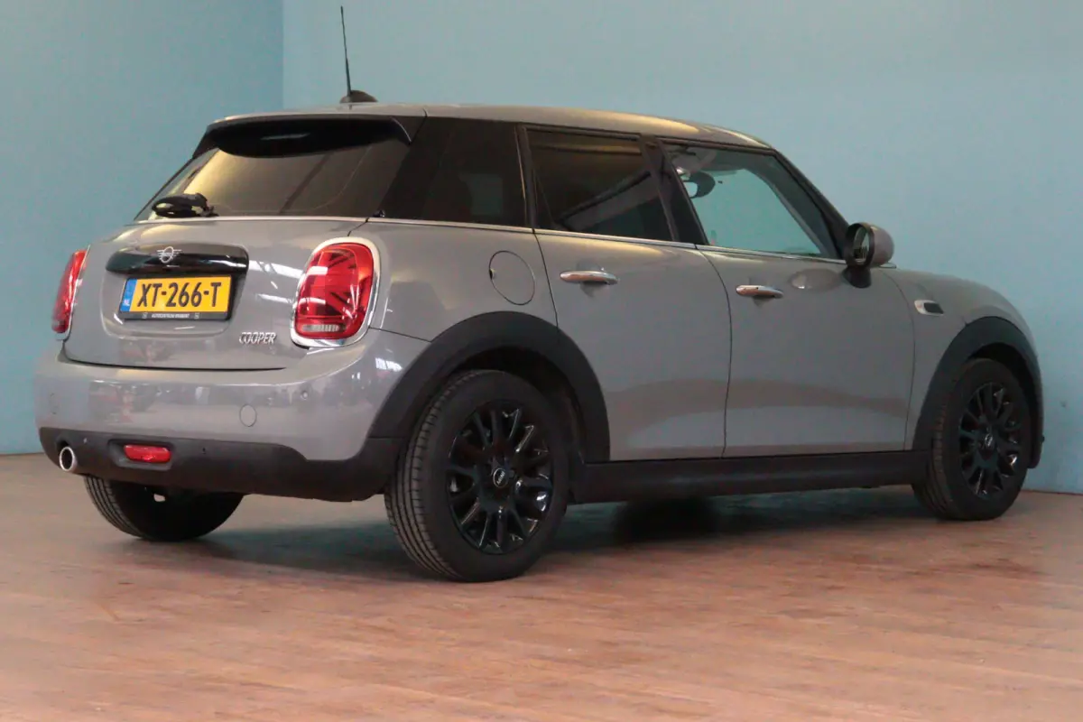 1.5 Cooper Business Edition | 5 DRS | NAVI | AIRCO | PDC ACHTER | CRUISE |