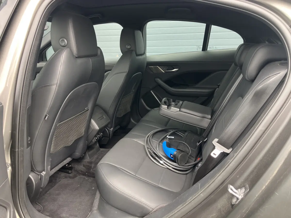 EV400 Business Edition S 90 kWh PANO LEER MERIDIAN 1e eig.! NL-auto!
