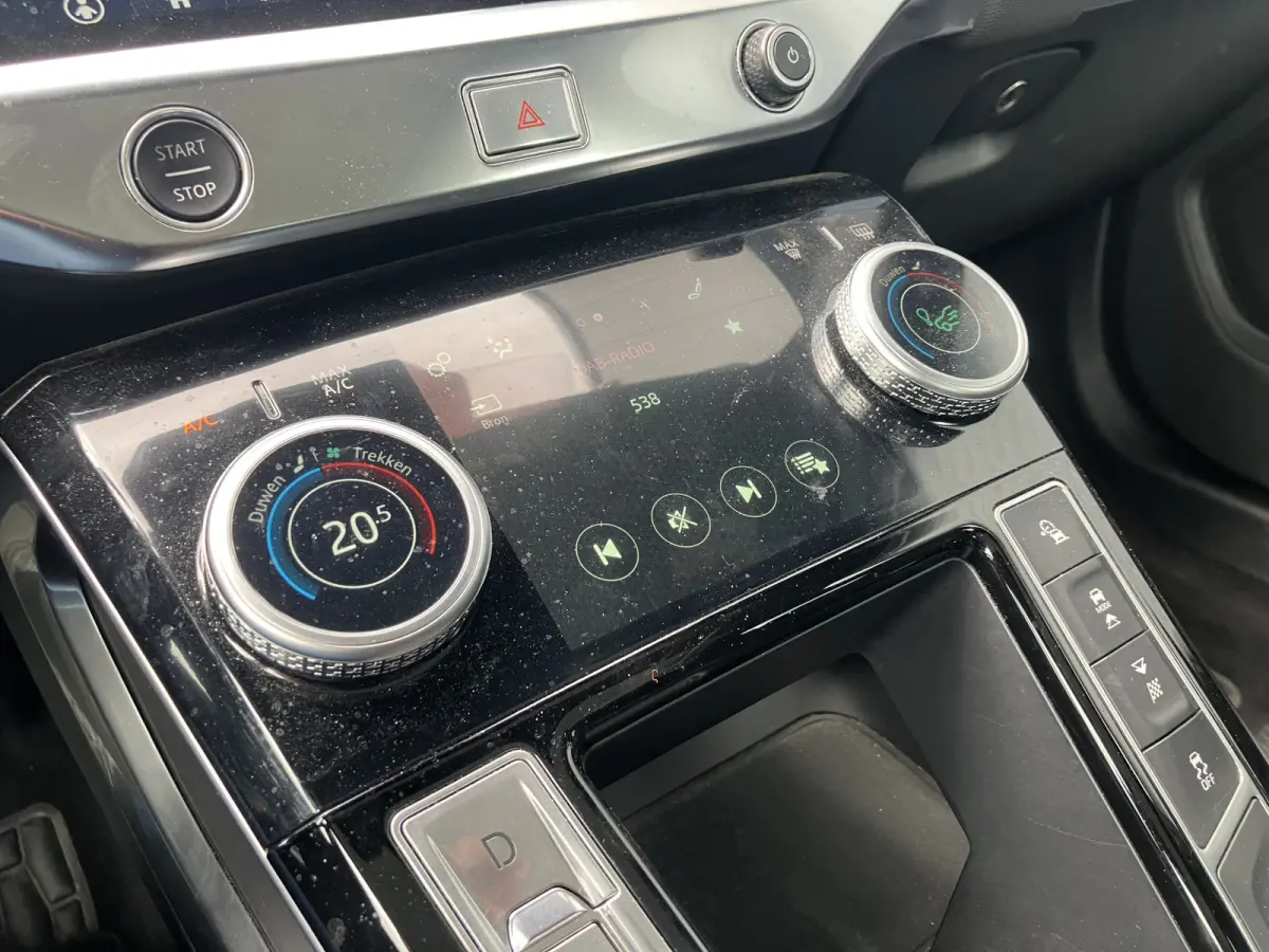 EV400 Business Edition S 90 kWh PANO LEER MERIDIAN 1e eig.! NL-auto!