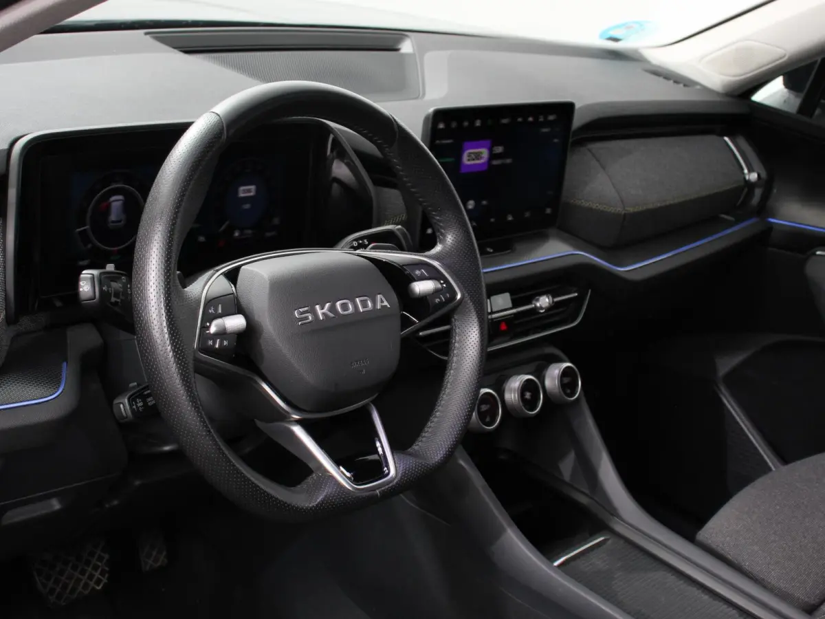 1.5 TSI Automaat Selection 7p. Navigatie Apple Carplay Android Auto Parkeersensor achter Stoel- en stuurverwarming Ledverlichting