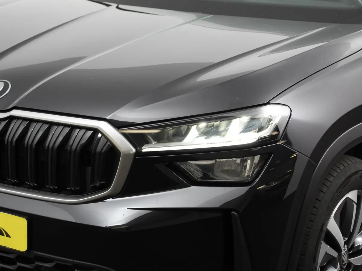 1.5 TSI Automaat Selection 7p. Navigatie Apple Carplay Android Auto Parkeersensor achter Stoel- en stuurverwarming Ledverlichting