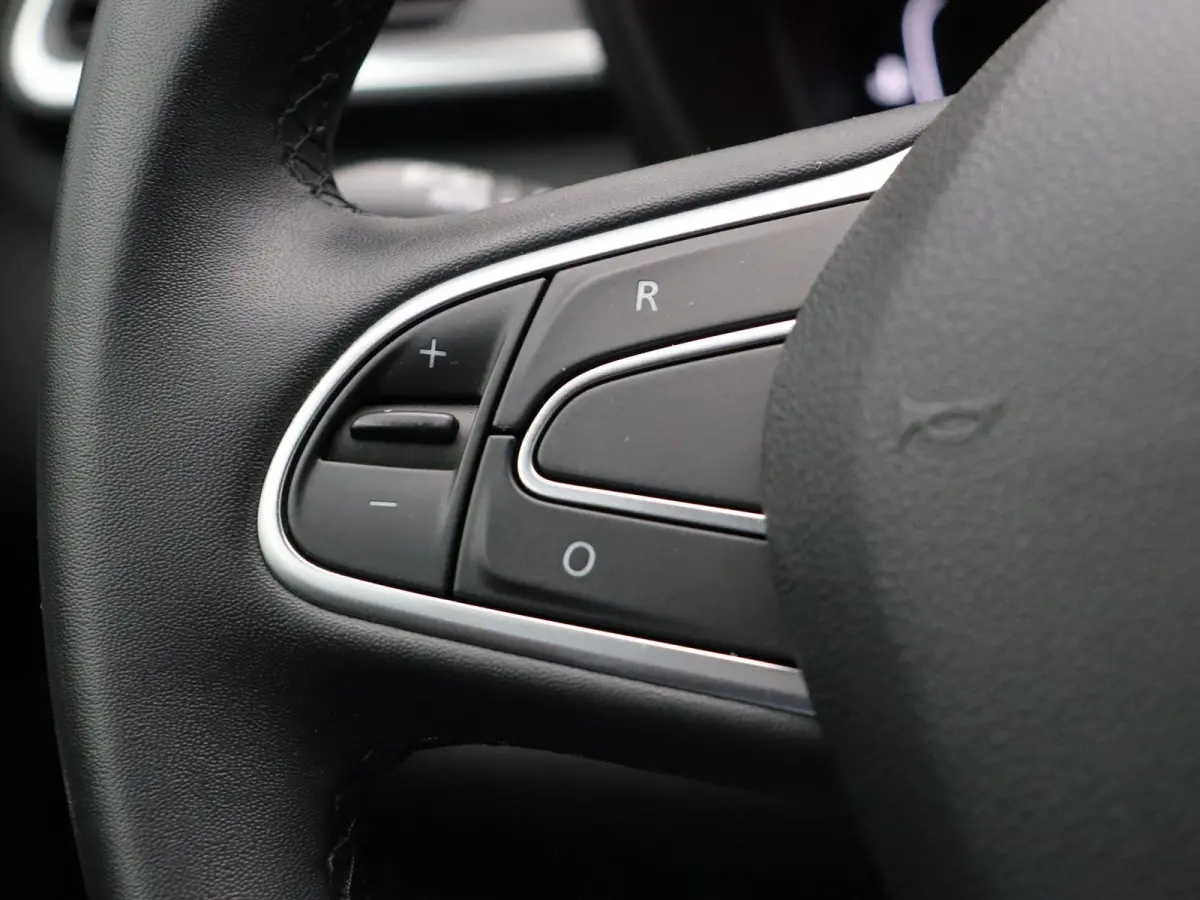 1.3 TCe Equilibre | Dealer onderhouden | Trekhaak 1500kg geremd | Apple Carplay & Android Auto |