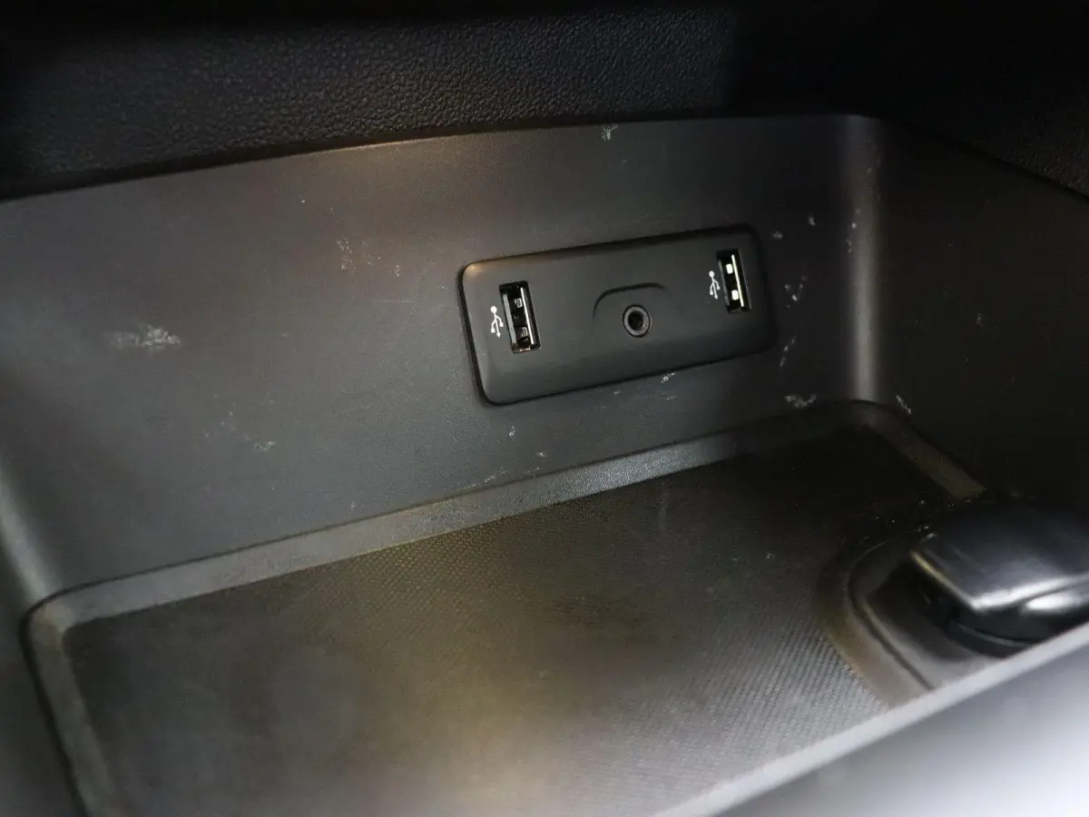 1.3 TCe Equilibre | Dealer onderhouden | Trekhaak 1500kg geremd | Apple Carplay & Android Auto |