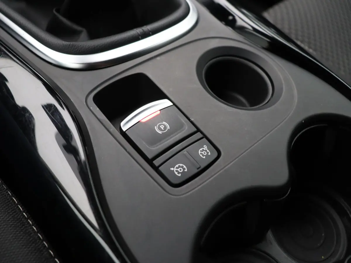 1.3 TCe Equilibre | Dealer onderhouden | Trekhaak 1500kg geremd | Apple Carplay & Android Auto |