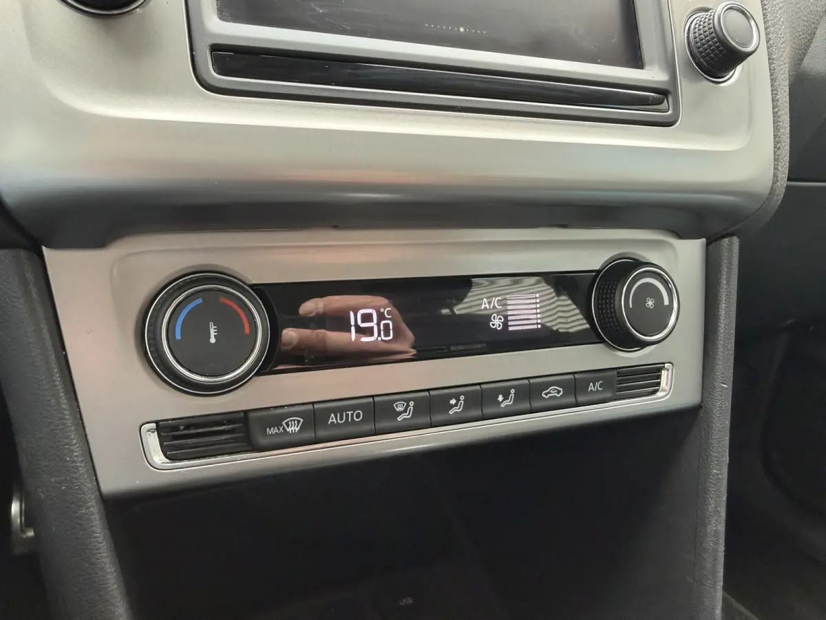 1.2 TSI 90 PK Automaat CrossPolo Comfortline Connected Series Navigatie Climate Control LMV PDC