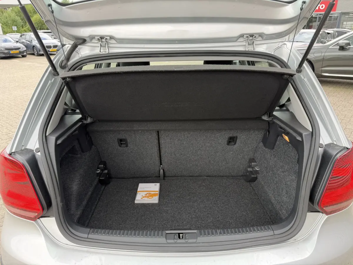 1.2 TSI 90 PK Automaat CrossPolo Comfortline Connected Series Navigatie Climate Control LMV PDC