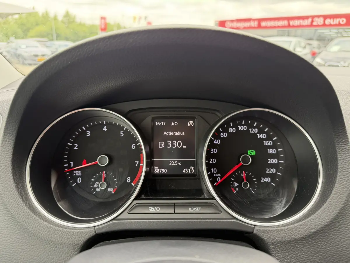 1.2 TSI 90 PK Automaat CrossPolo Comfortline Connected Series Navigatie Climate Control LMV PDC