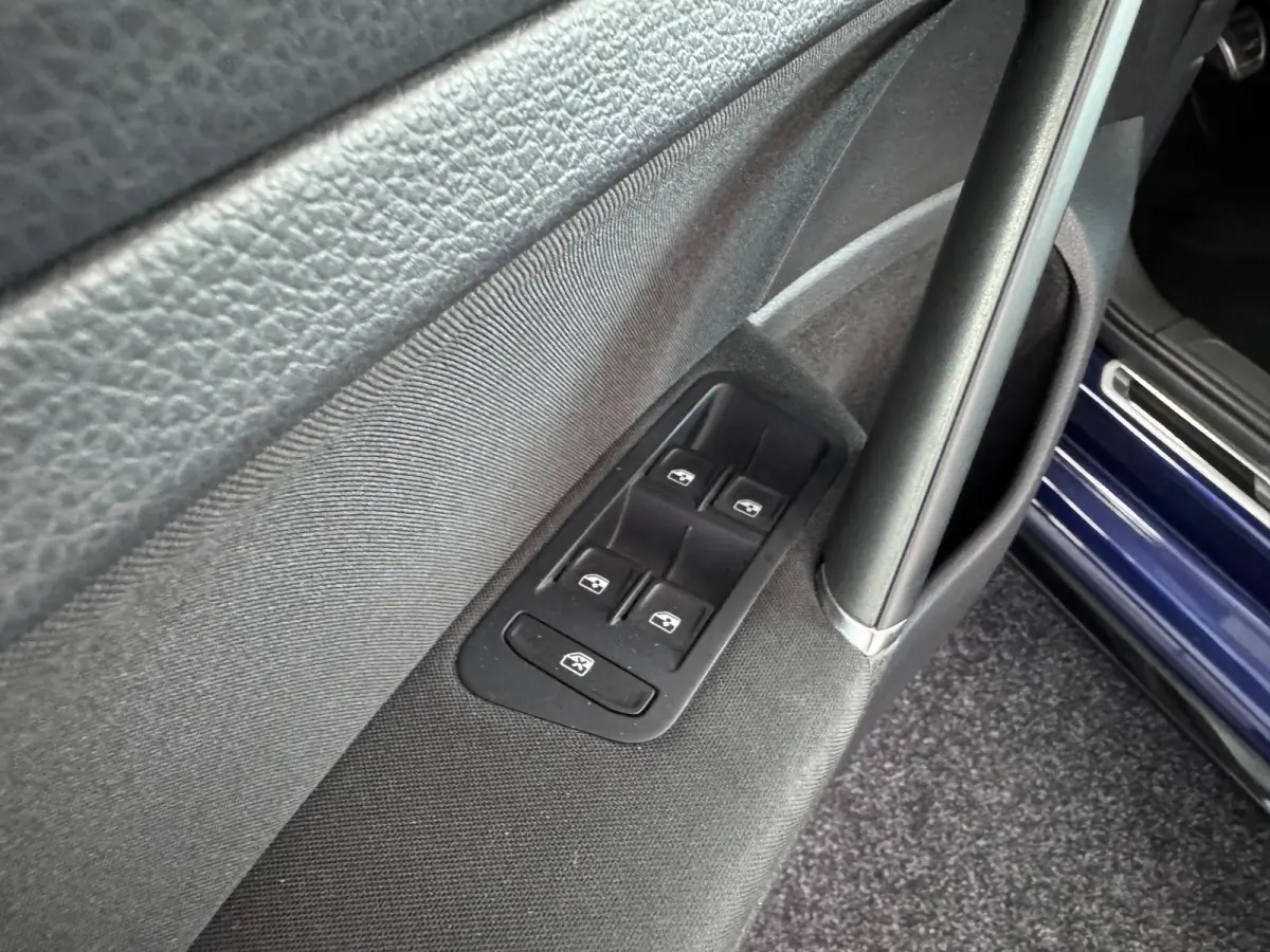 1.0 TSI Highline ACC Navigatie Stoelverwarming