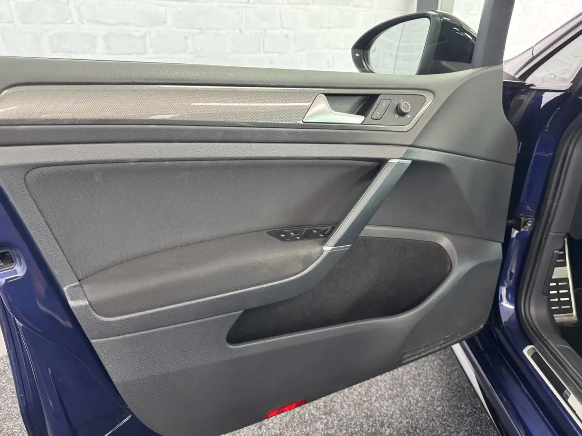 1.0 TSI Highline ACC Navigatie Stoelverwarming
