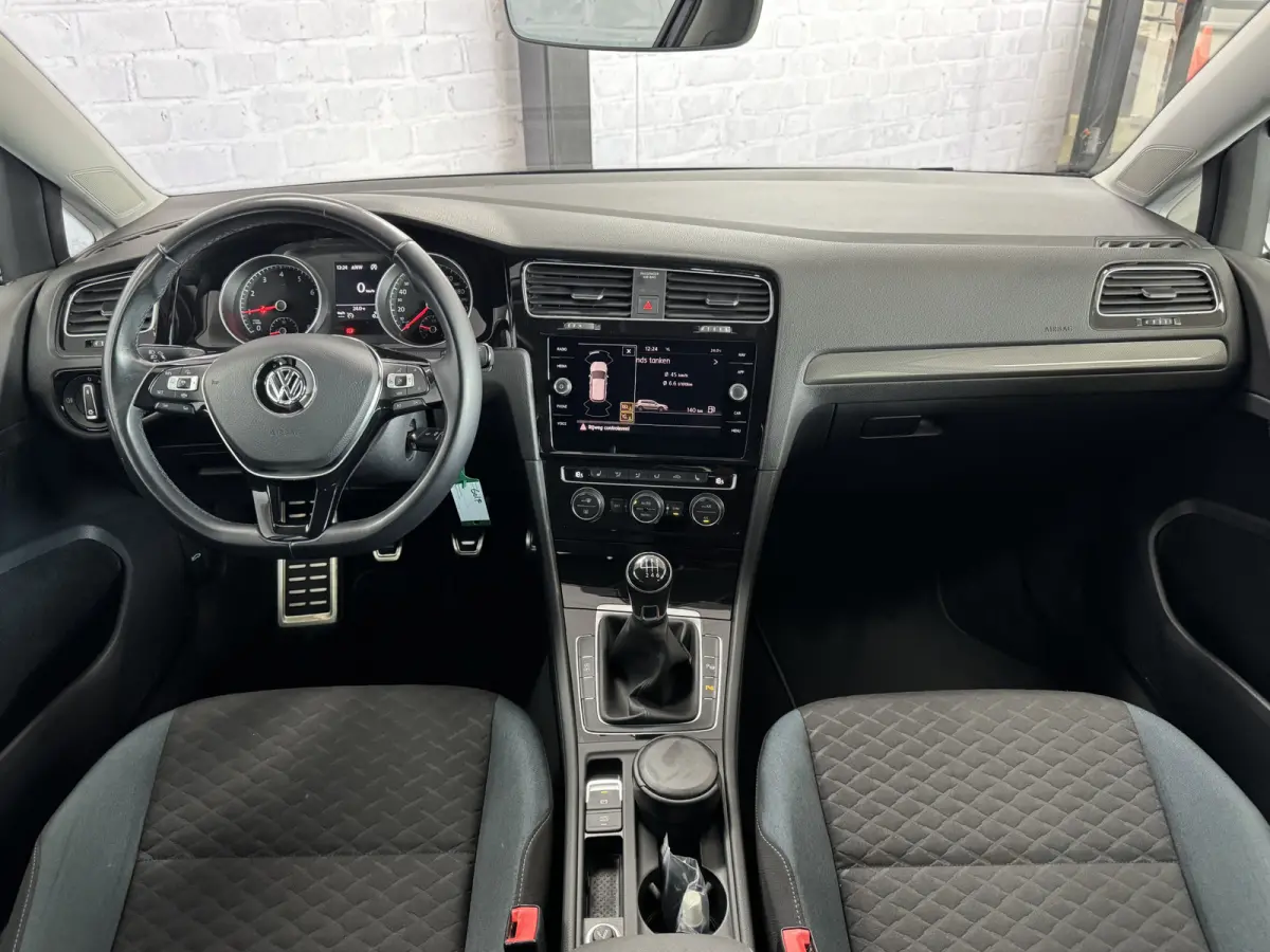 1.0 TSI Highline ACC Navigatie Stoelverwarming