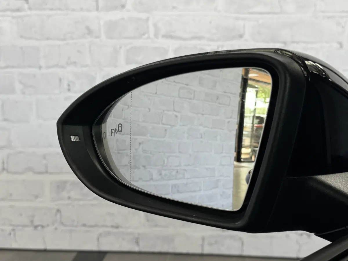 1.0 TSI Highline ACC Navigatie Stoelverwarming
