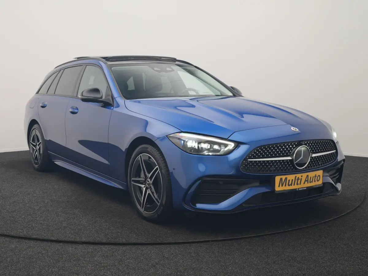 300 e AMG Line PHEV 313pk Dealer O.H. | Trekhaak Af Fabriek | Panodak | 360 Camera | Head Up | Adaptive Cruise | Digital Light | Alcantara Sportstoelen Memory & Verwarmd | Sfeerverlichting |