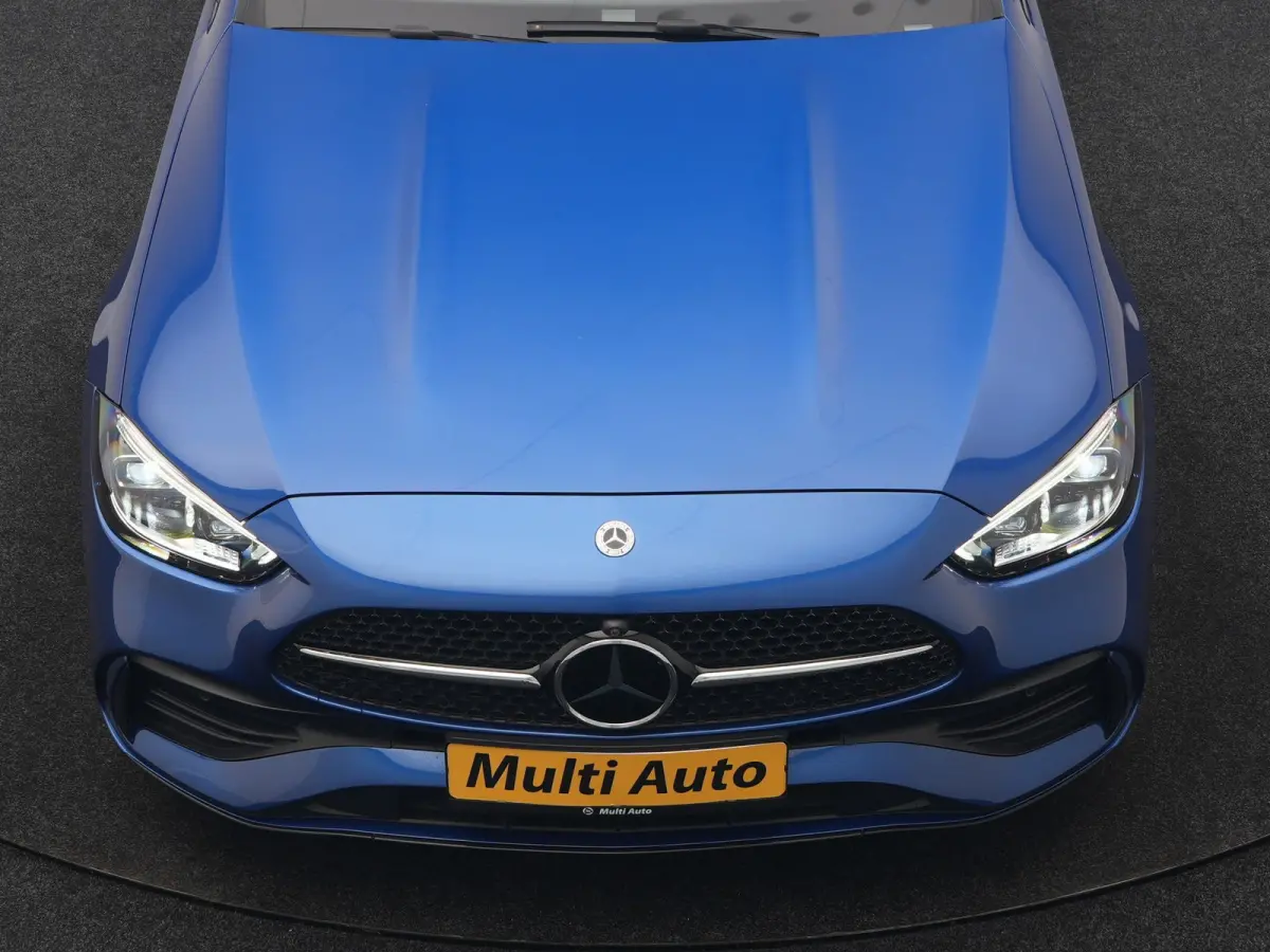 300 e AMG Line PHEV 313pk Dealer O.H. | Trekhaak Af Fabriek | Panodak | 360 Camera | Head Up | Adaptive Cruise | Digital Light | Alcantara Sportstoelen Memory & Verwarmd | Sfeerverlichting |