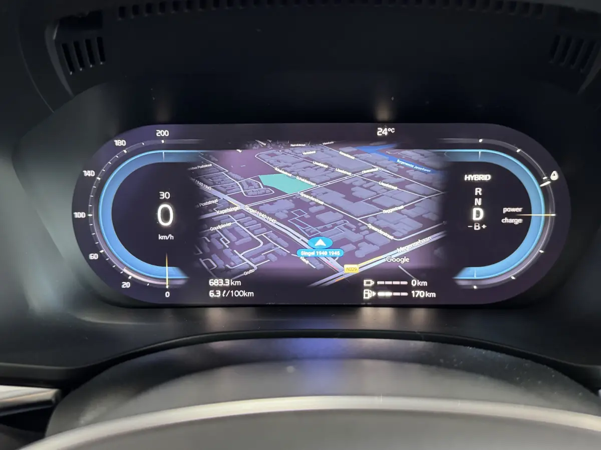 2.0 T6 Plug-in hybrid AWD Plus Dark Pano Trekhaak ACC