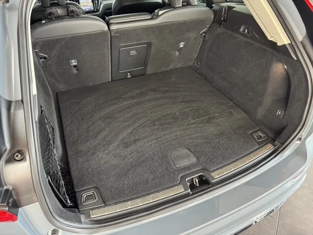 2.0 T6 Plug-in hybrid AWD Plus Dark Pano Trekhaak ACC