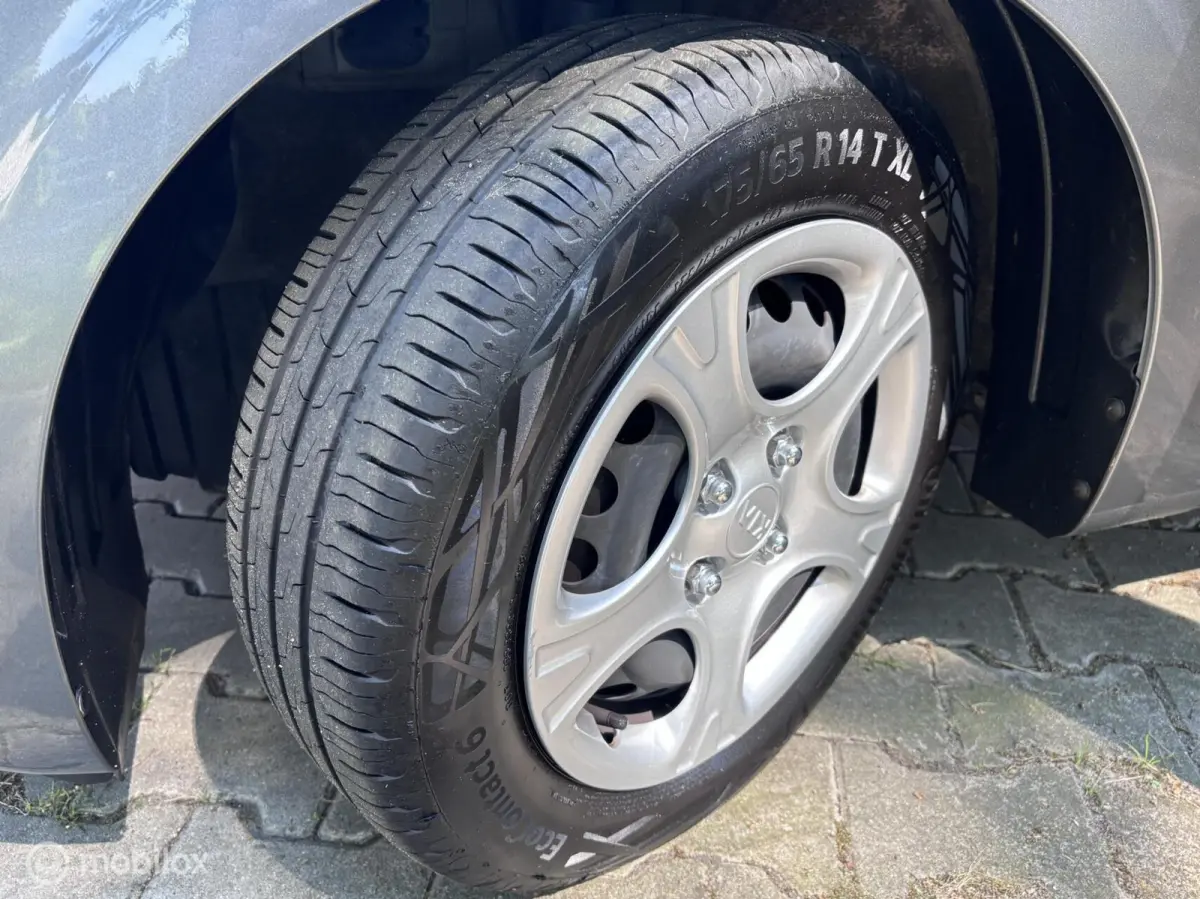 1.0 DPi ComfortLine 5-Deurs / Garantie !