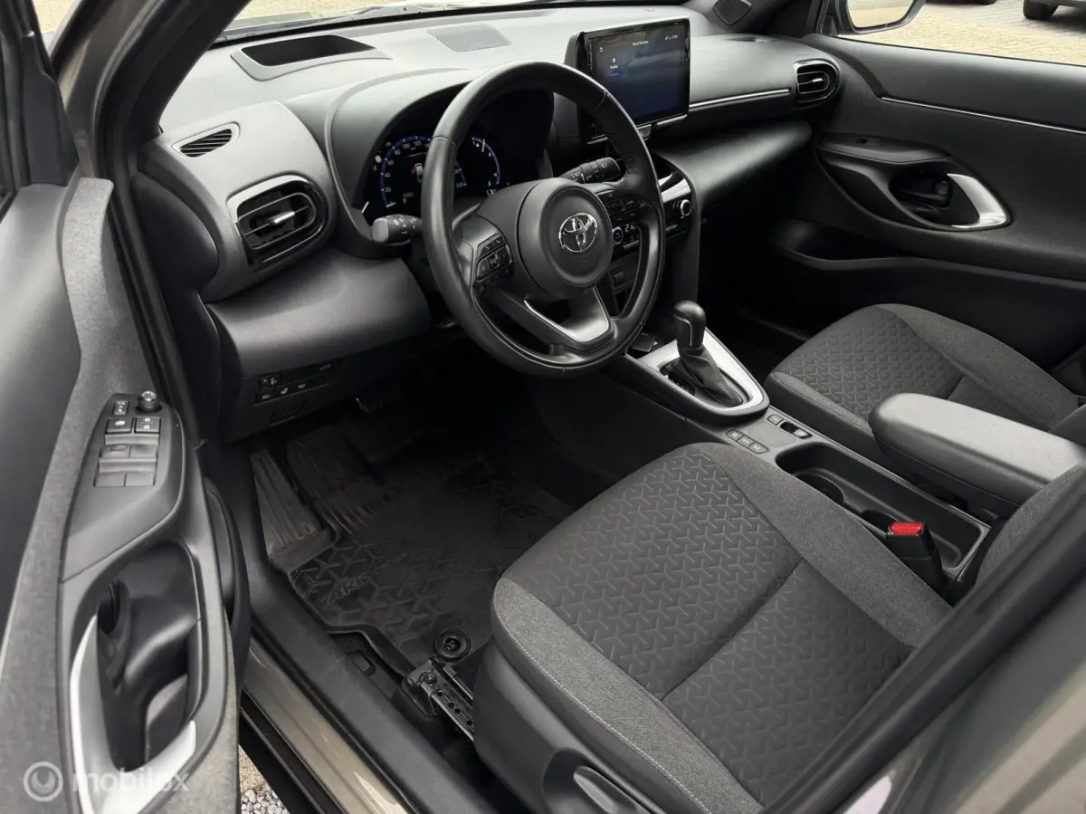 1.5 Hybrid Dynamic Clima Acc Pano Trekh. Carplay etc.