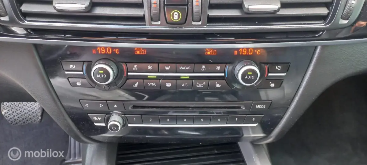 xDrive30d/VAN/GRIJSKENTEKEN/MARGE