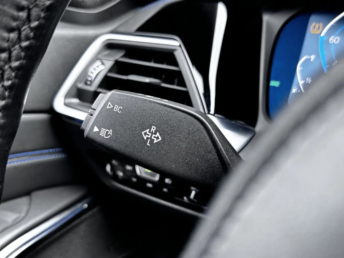 330e xDrive High Executive | H&K Audio | 360 Camera | ACC | Laser | Trekhaak | €20.900,- incl. BTW