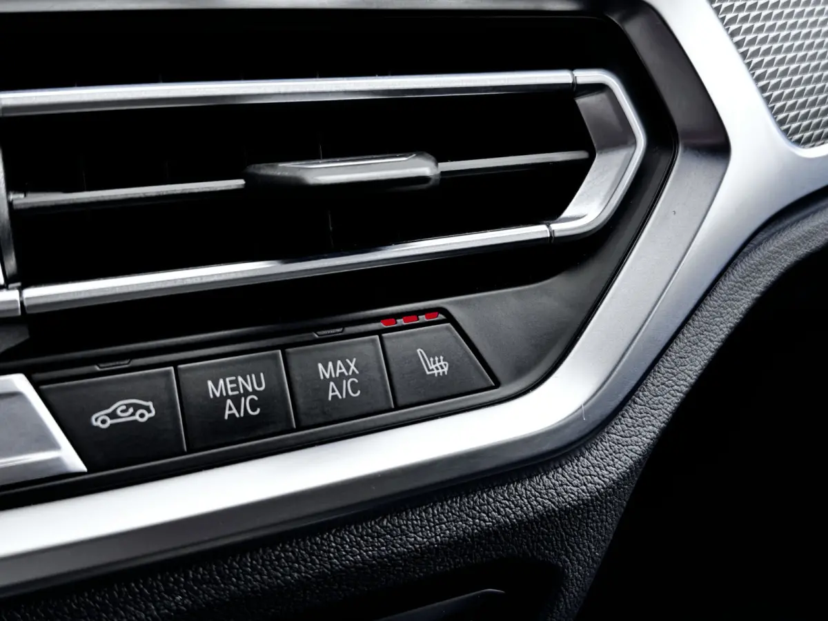 330e xDrive High Executive | H&K Audio | 360 Camera | ACC | Laser | Trekhaak | €20.900,- incl. BTW