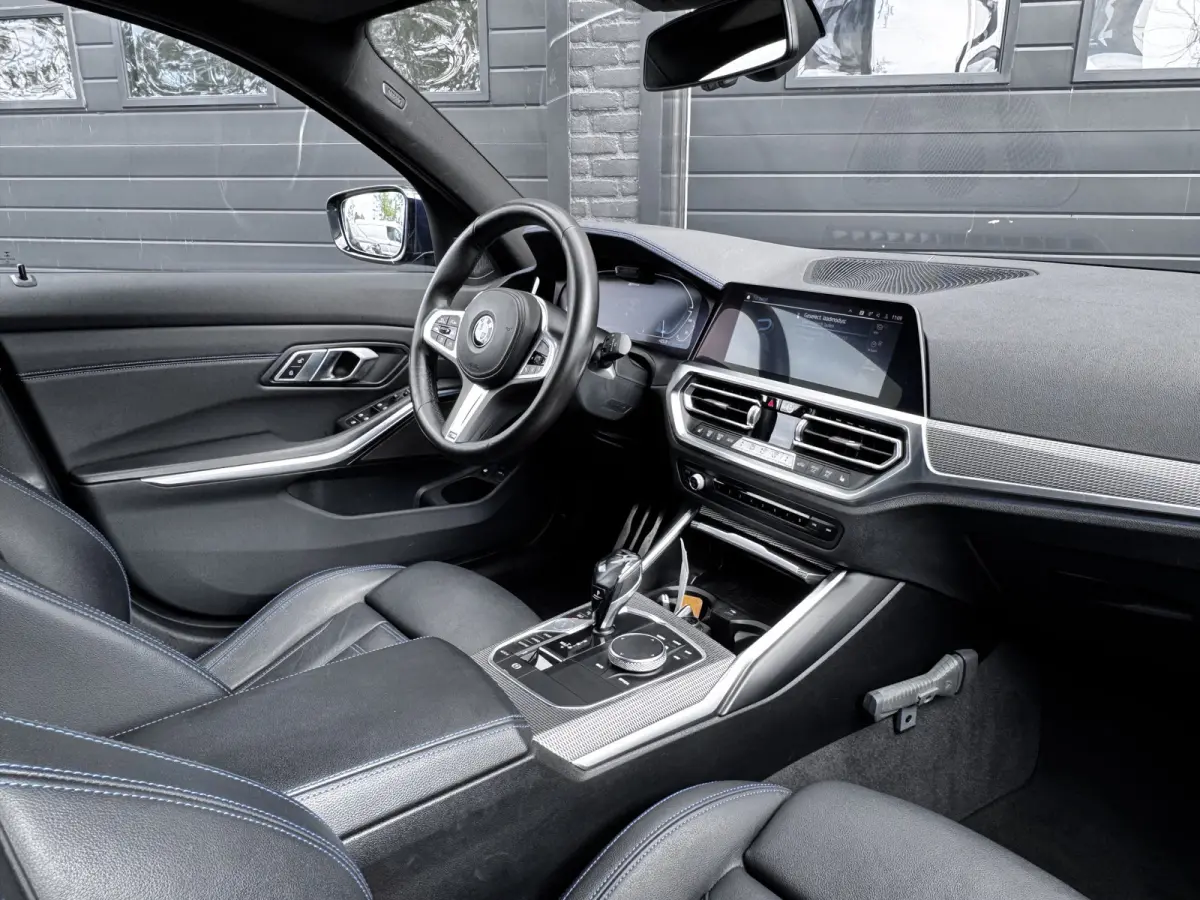 330e xDrive High Executive | H&K Audio | 360 Camera | ACC | Laser | Trekhaak | €20.900,- incl. BTW