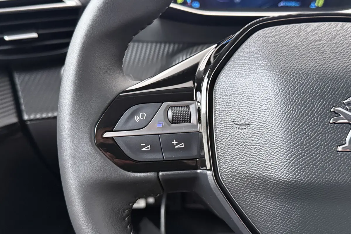 EV Allure 50 kWh 94%SOH Camera Carplay Half-Leder Climate