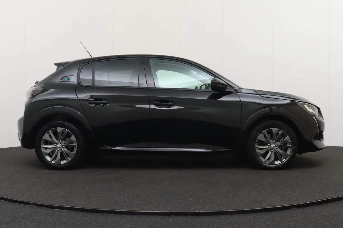 EV Allure 50 kWh 94%SOH Camera Carplay Half-Leder Climate