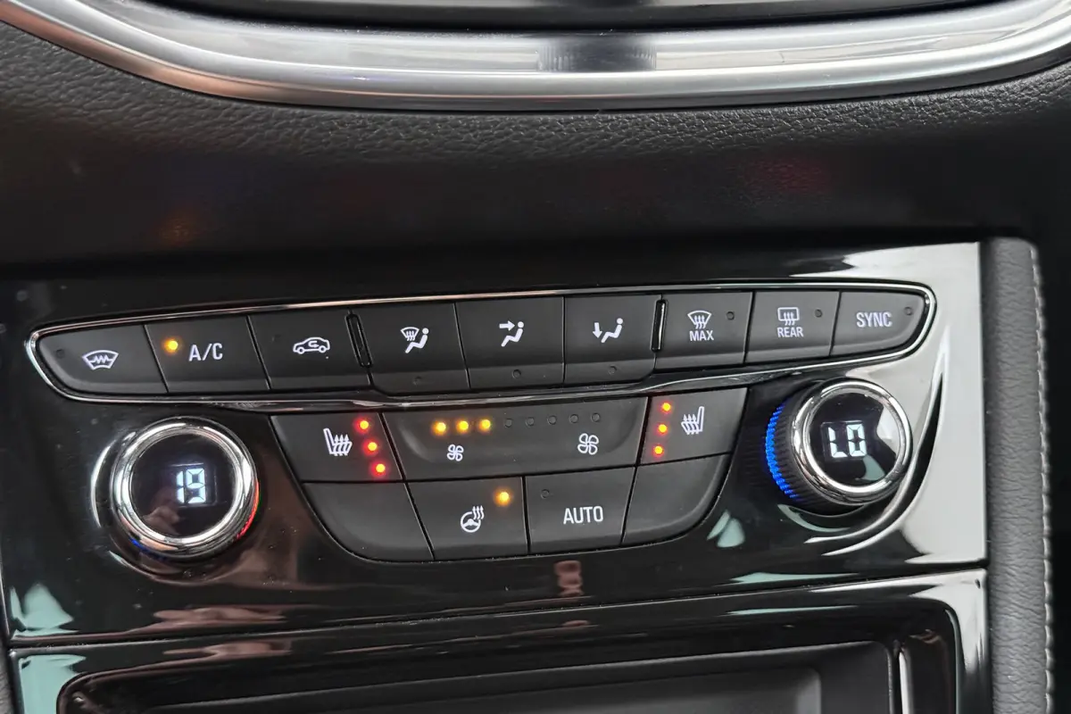 1.2 131 PK Elegance Half-Leder Carplay Dodehoek