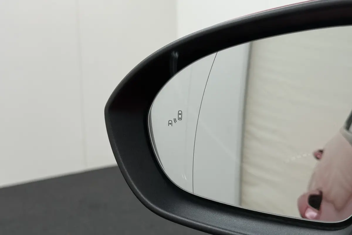 1.2 131 PK Elegance Half-Leder Carplay Dodehoek