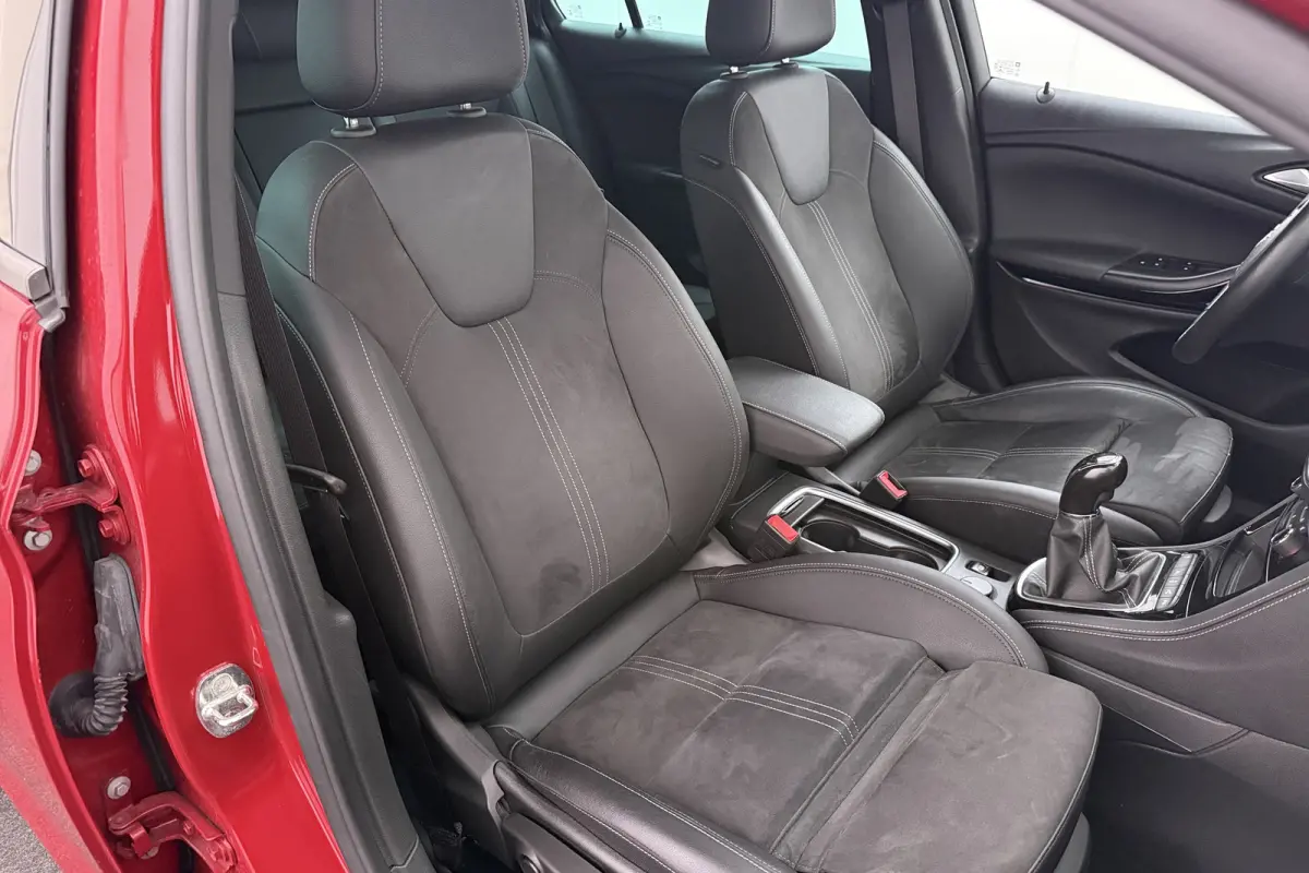 1.2 131 PK Elegance Half-Leder Carplay Dodehoek