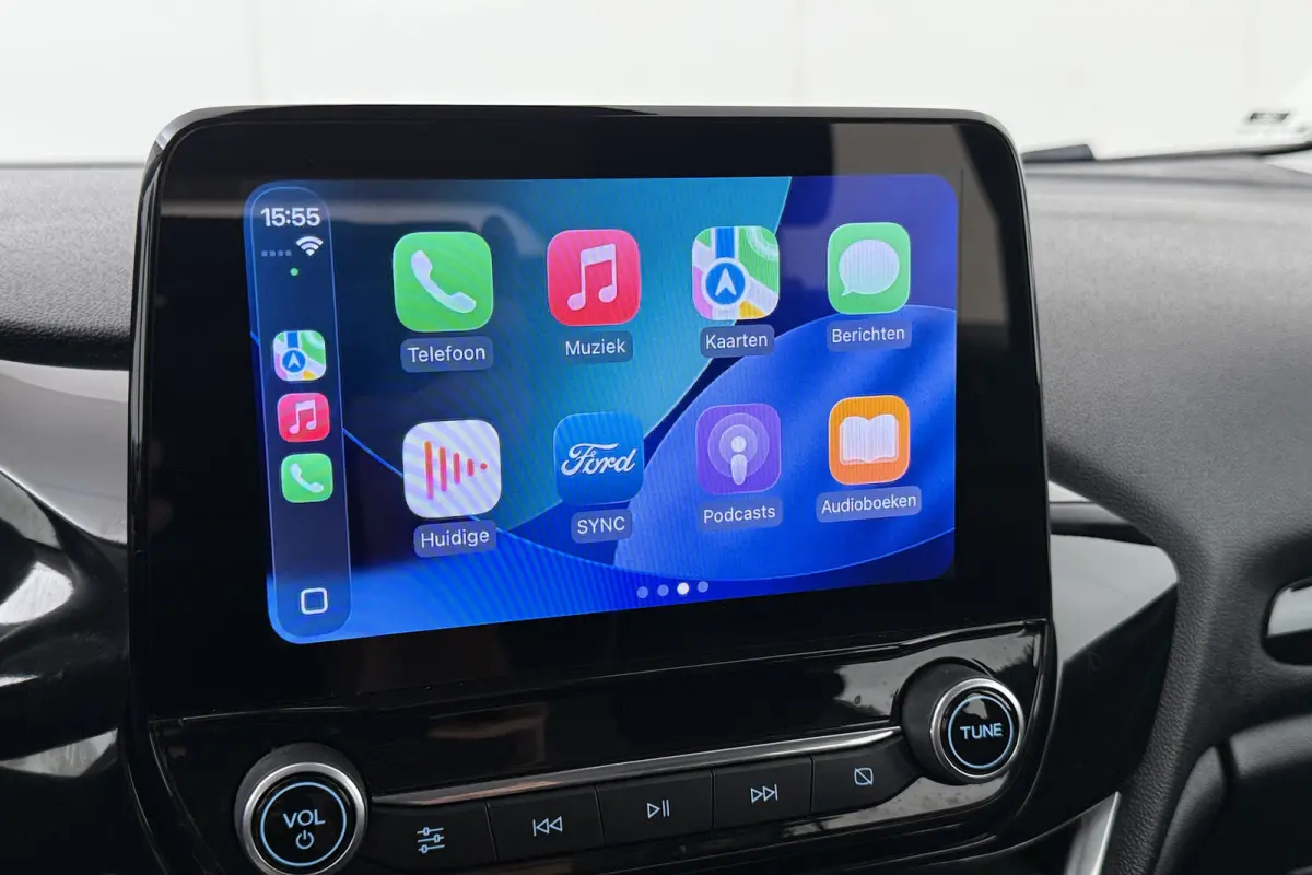 1.0 94 PK Connected Carplay Cruise DAB Bluetooth