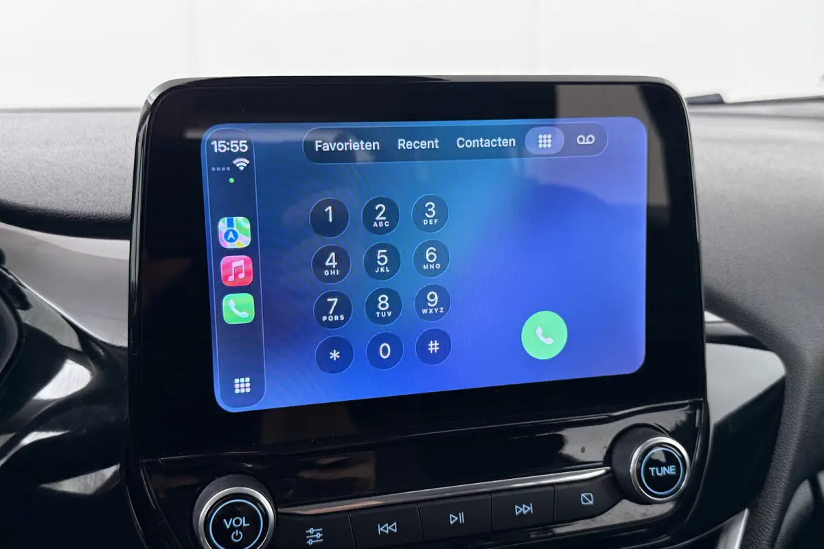 1.0 94 PK Connected Carplay Cruise DAB Bluetooth
