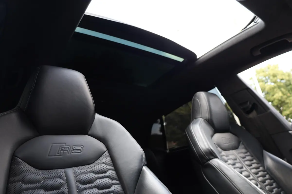 4.0 TFSI RS Q8 quattro |Pano |Keramisch |Carbon Intr/Extr. |B&O |HUD |Softclose |Stoelventilatie/Massage |360°